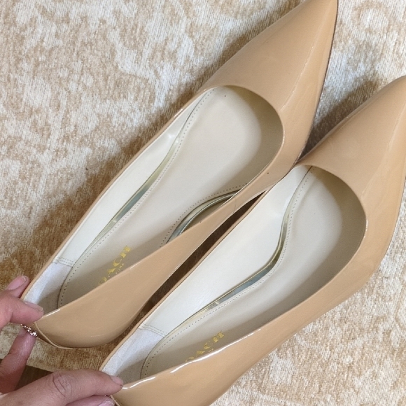 Coach Grand Nude Patent Leather Pumps for Office – Size 8.5B - Picture 6 of 13